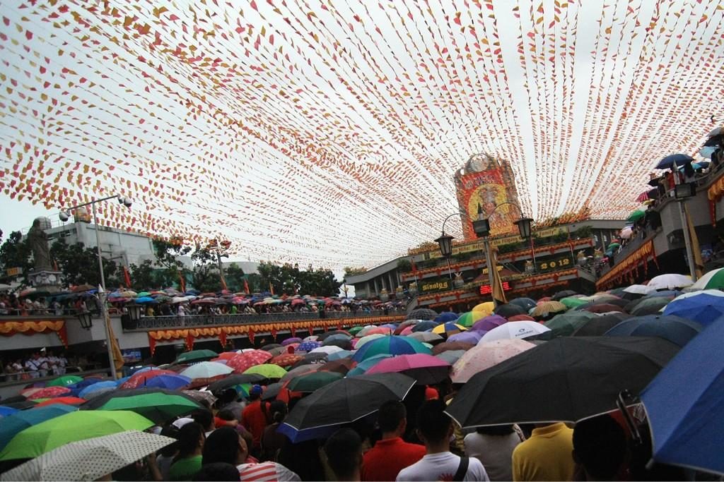 The Sinulog adventure of the Naked Photographer in Cebu | Cebu Finest