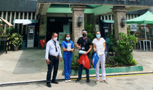 Globe Telecom continues to extend its assistance to select hospitals and barangays in the area to help ease the impact of the pandemic on medical and auxiliary staff | CebuFinest