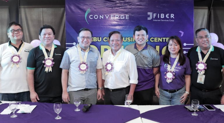 Hon. Raymond Alvin Garcia, Vice Mayor of Cebu City, joined by the Converge and JFiber Management | CebuFinest